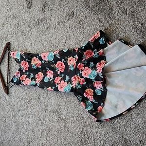 Black floral fitted high low dress, xs